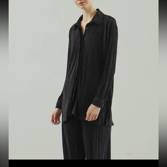 68 Fabulous Chic Black Top And Wide Leg Pant Set - Picture 2 of 4